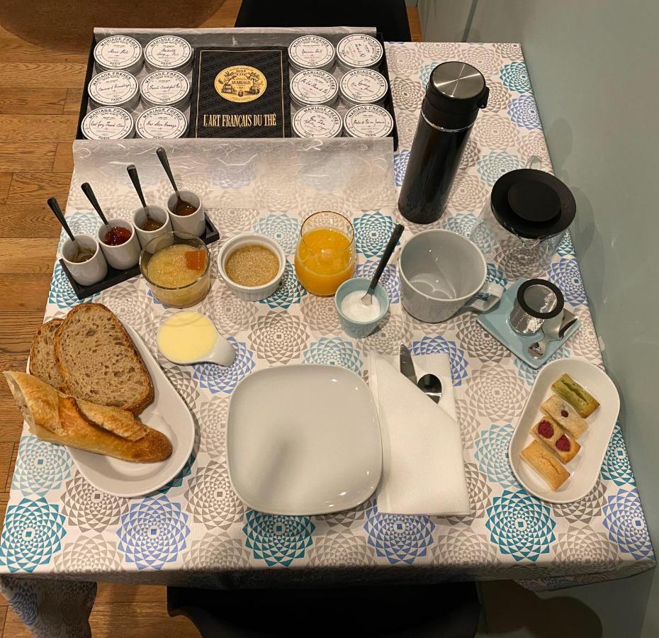 Luisant Au 10 Bed & Breakfast المظهر الخارجي الصورة