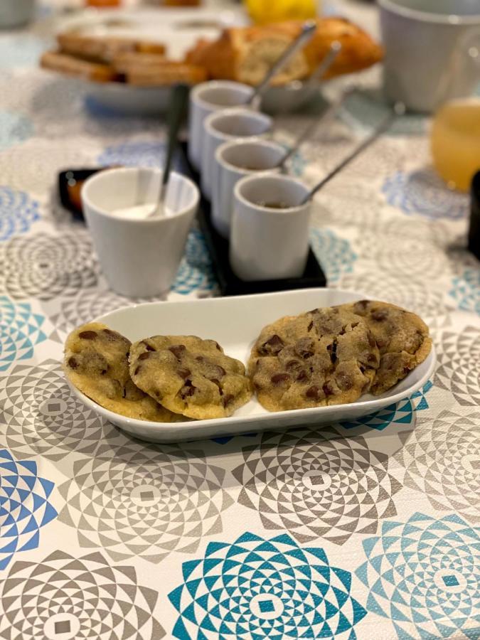 Luisant Au 10 Bed & Breakfast المظهر الخارجي الصورة