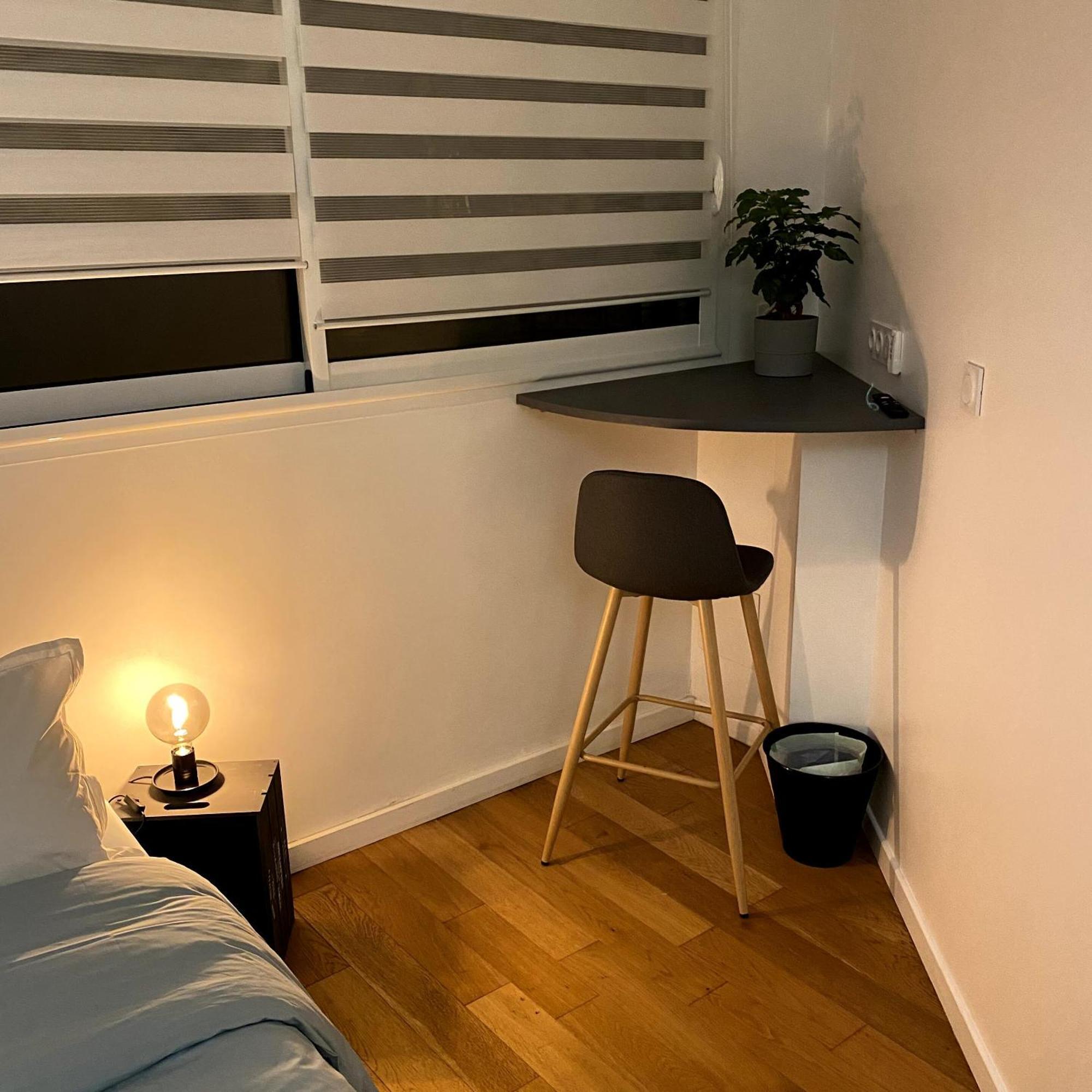Luisant Au 10 Bed & Breakfast الغرفة الصورة