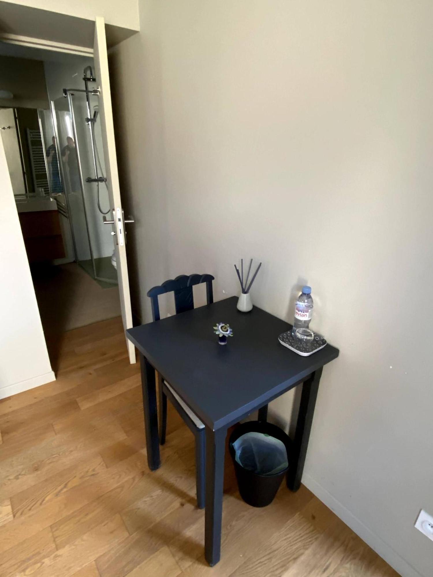 Luisant Au 10 Bed & Breakfast الغرفة الصورة