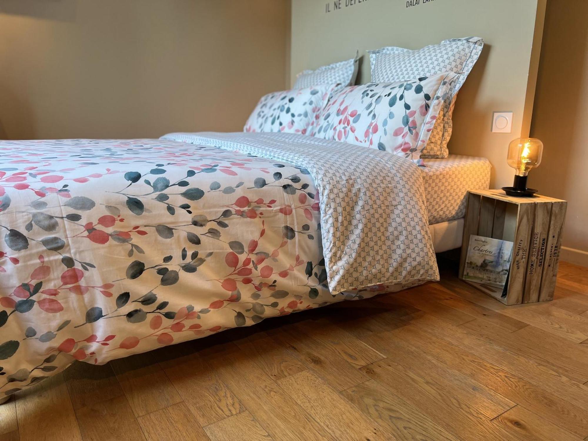 Luisant Au 10 Bed & Breakfast الغرفة الصورة