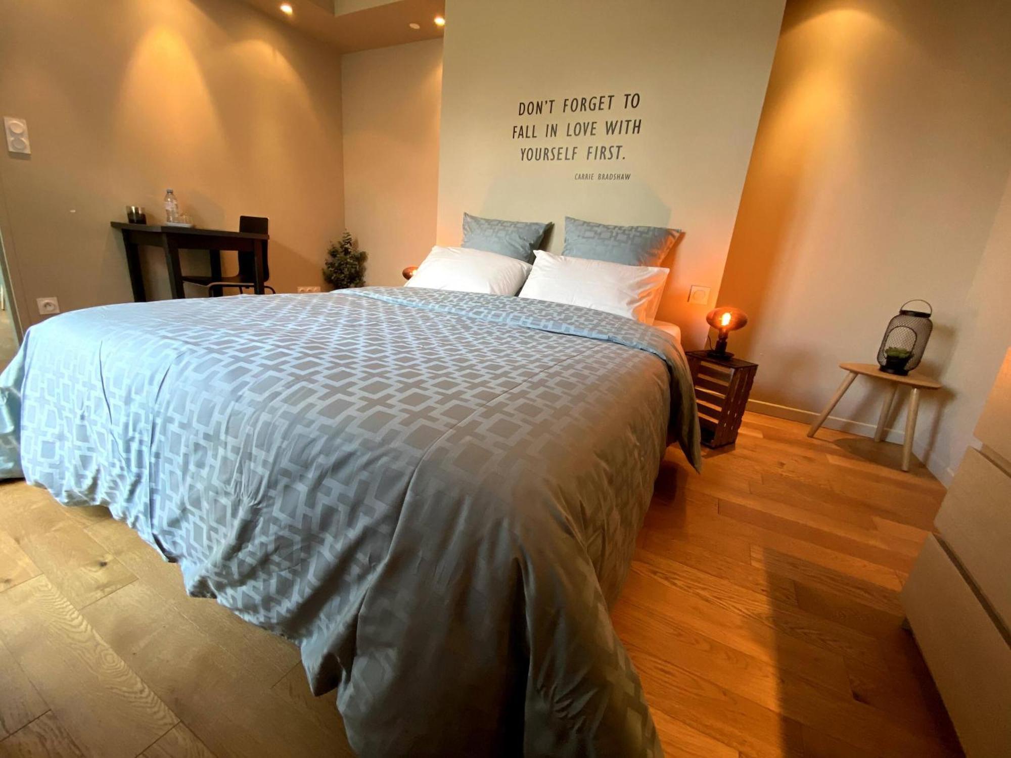Luisant Au 10 Bed & Breakfast الغرفة الصورة